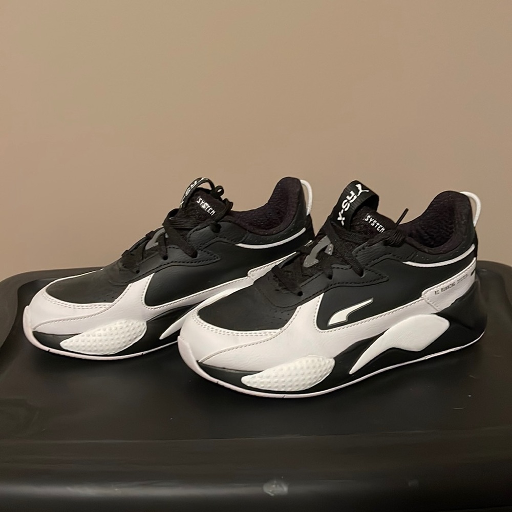 Kids size 3 puma RS-X
